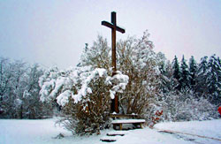 Wegkreuz auf den Stauden