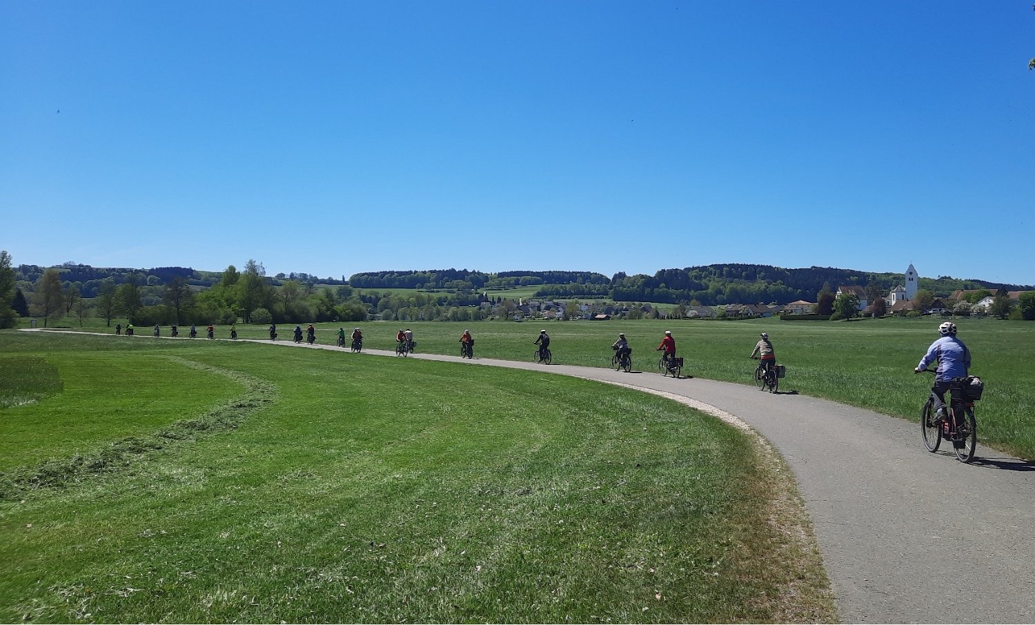 260501Radtour (08b).jpg - Auf dem Weg nach Burgweiler...