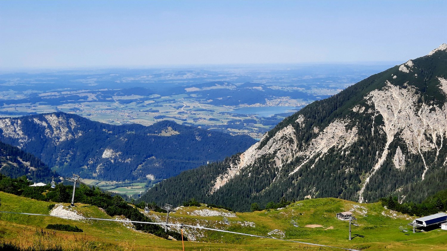 260815_Bergtour133.jpg - Noch einmal der Blick ins Alpenvorland...